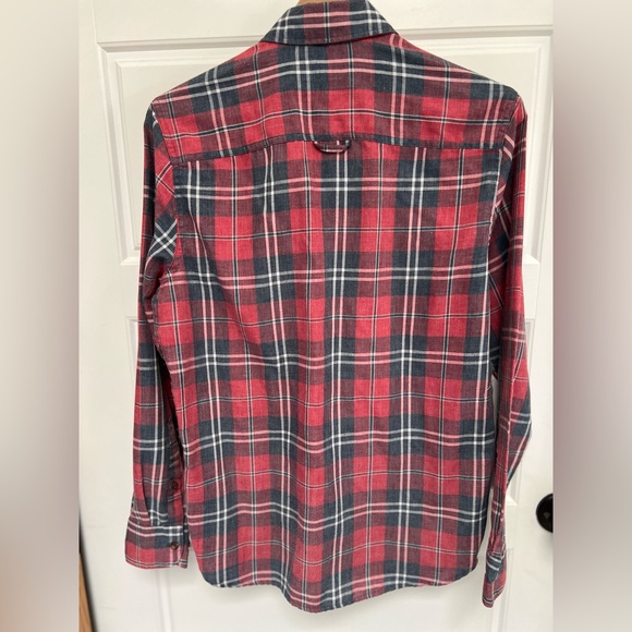 Thread & Cloth - Picture 2 of 3